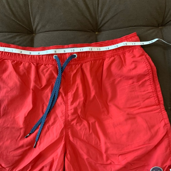 Large men’s modern amusement shorts - Picture 6 of 6